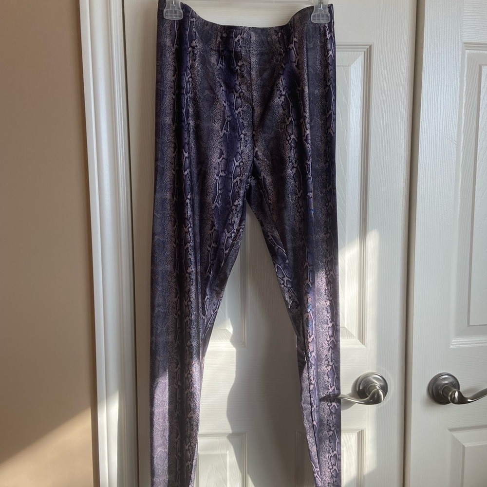 Snakeskin Print Leggings